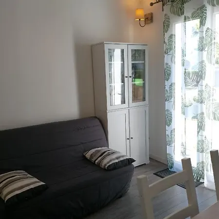 Guest house Sagardi Zolan